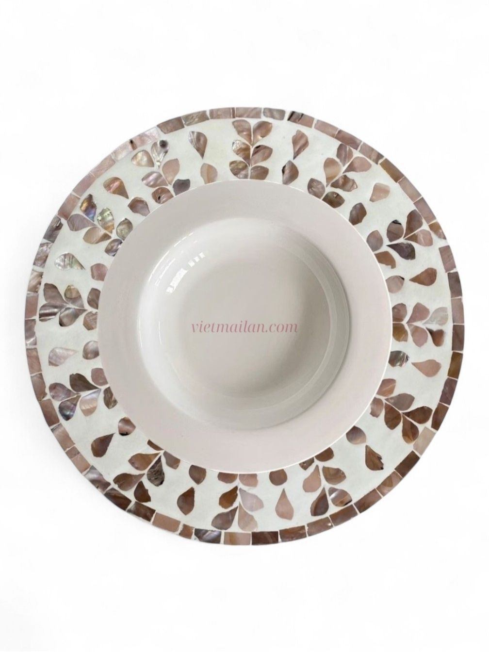 Gloss Finish Shell Charger Plates (2)