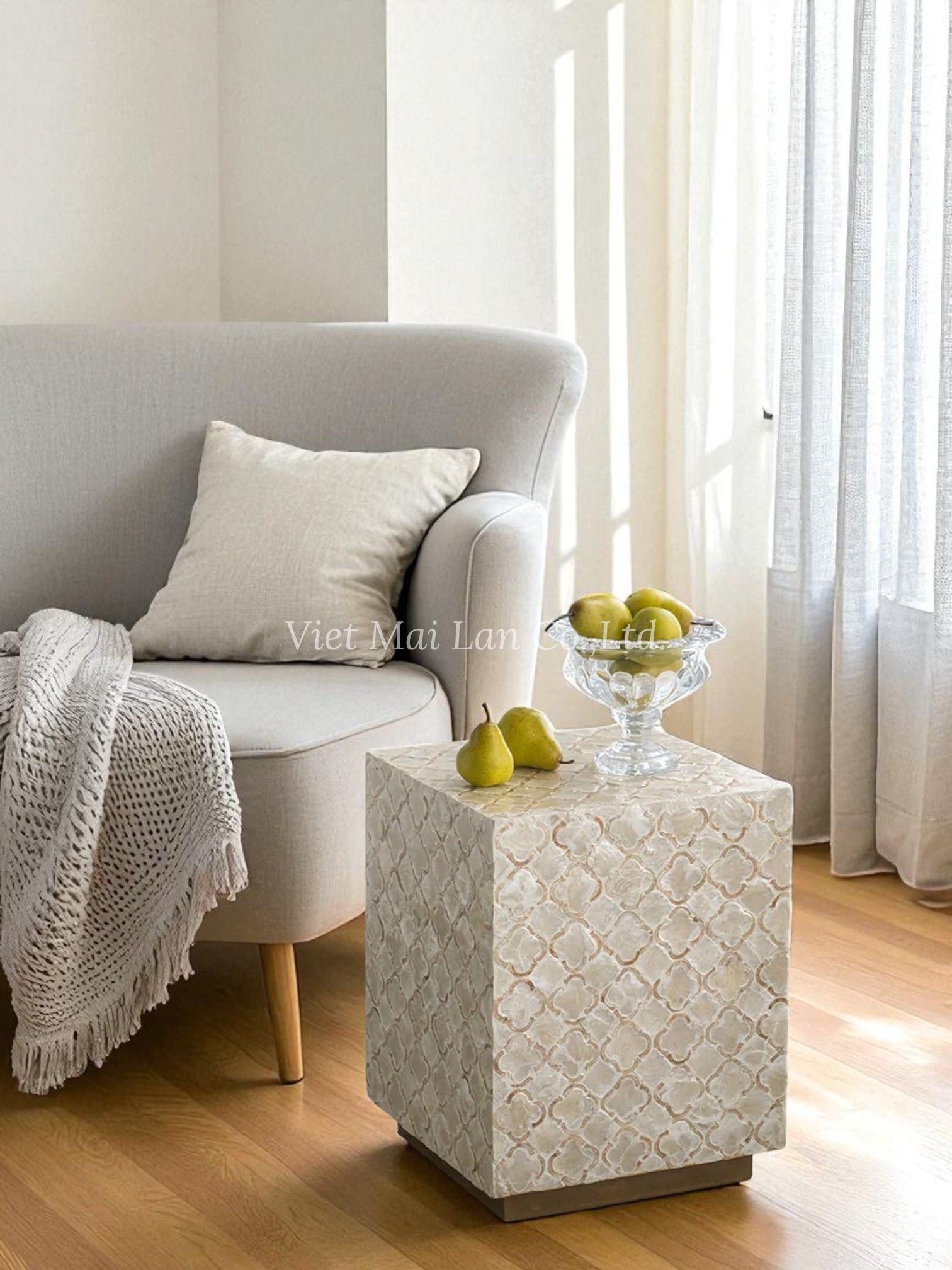 Mother Of Pearl Stools In Modern Living Spaces