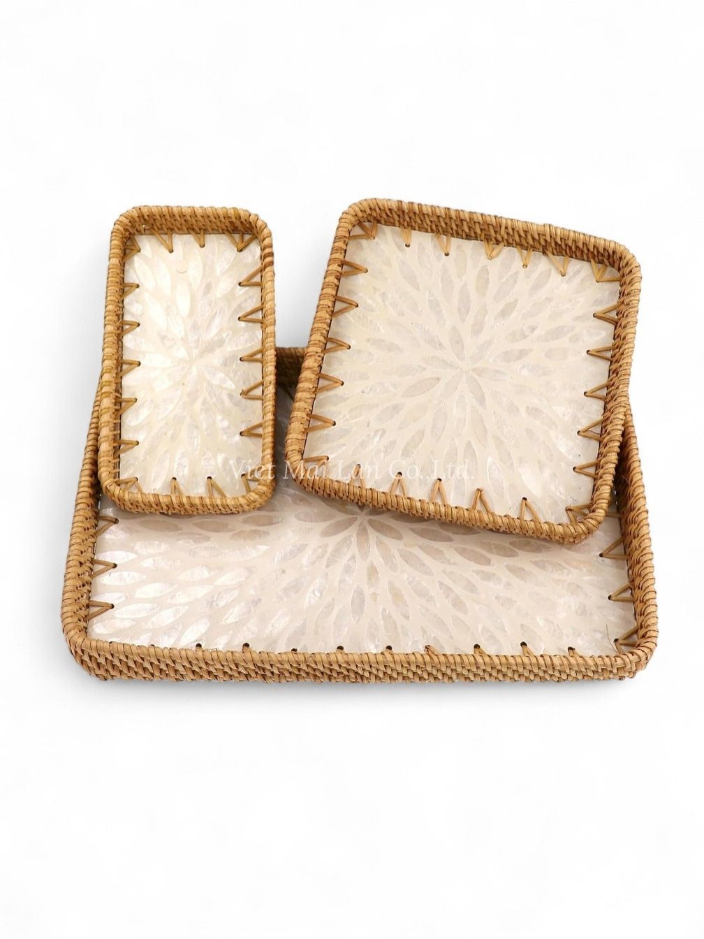 Natural Pattern Rattan And Mother Of Pearl Tray (1)