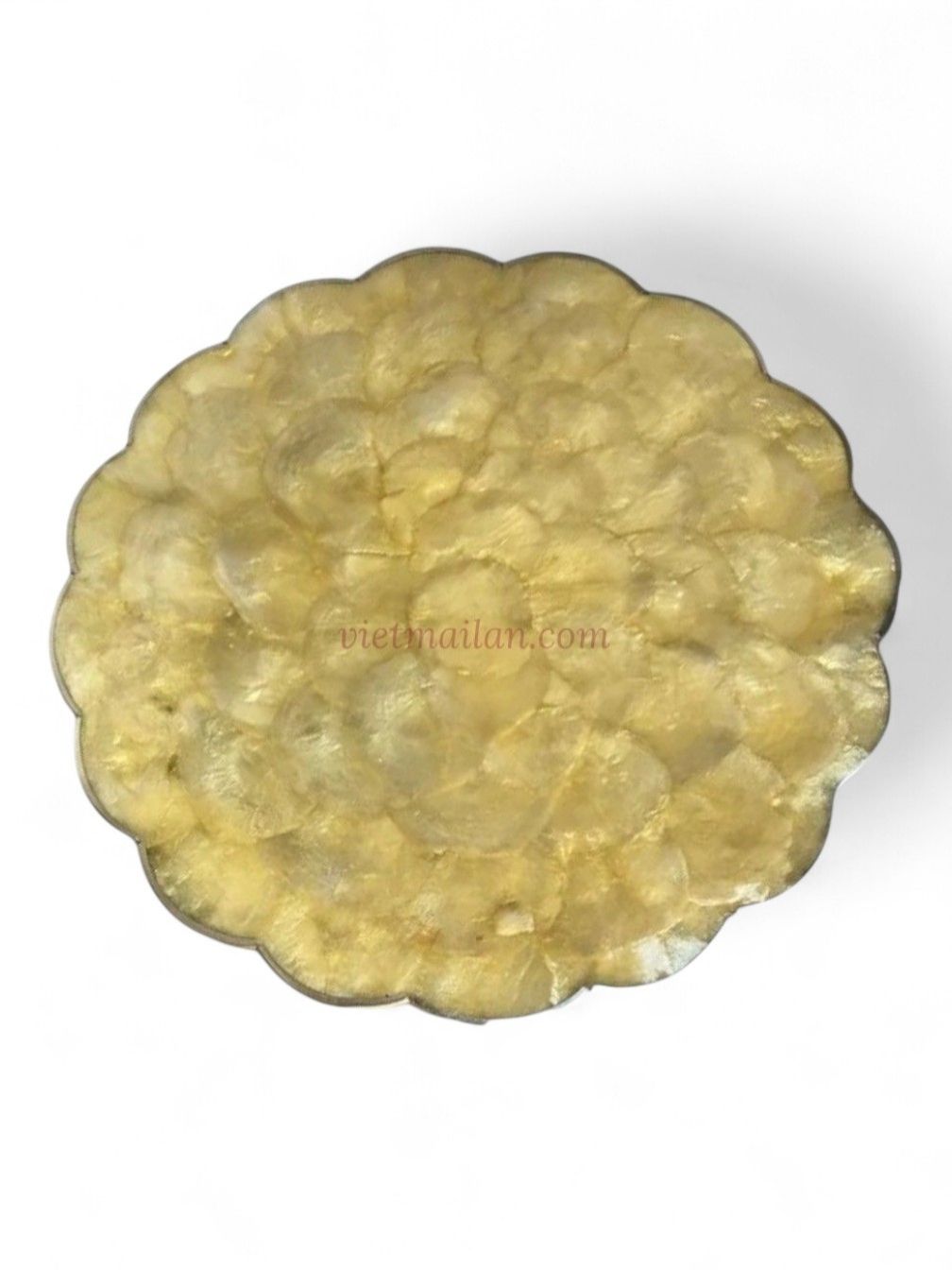 Scalloped Gold Capiz Shell Placemats (1)