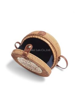 Natural White Shell Bag With Rattan (1)
