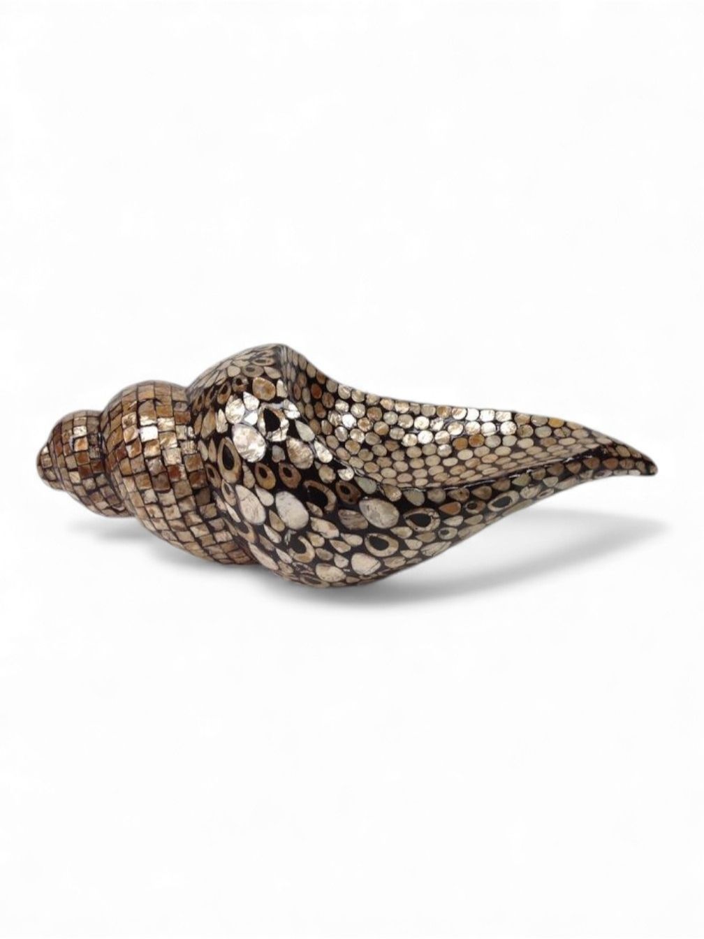 Glossy Mother Of Pearl Snail Sculpture (2)