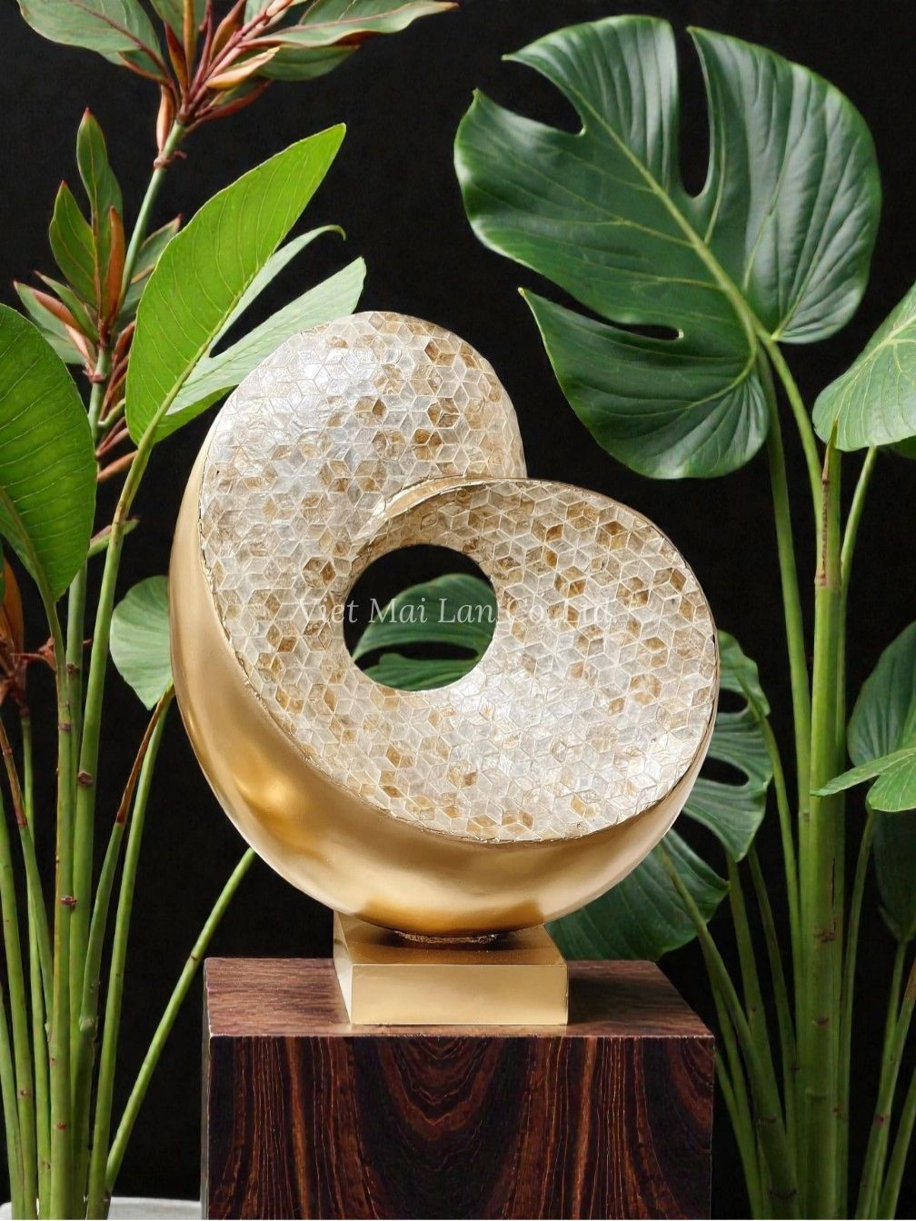 Modern Mother Of Pearl Sculpture (2)